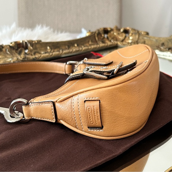 Coach Hamptons Leather Shoulder Buckle Barbie Bag 7542 RARE Tan with Dust Bag - Picture 11 of 12
